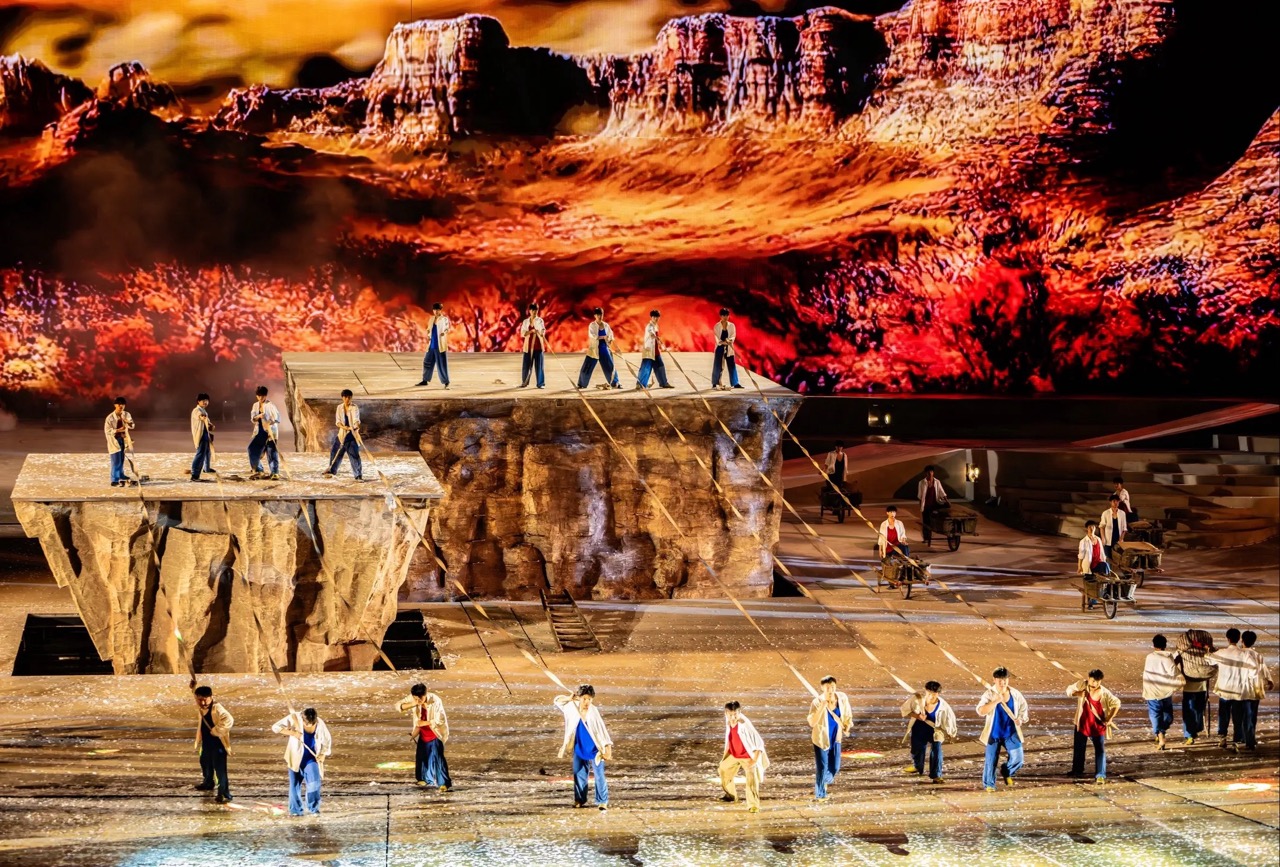 光影铸魂，匠心呈现 | 巴可G100系列助力《太行·红日》打造沉浸式实景盛宴