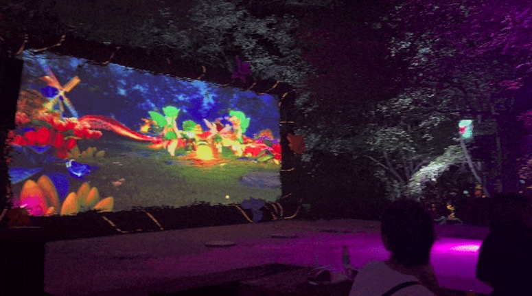 夜探沈阳植物园，巴可投影点亮「沐光森林」奇幻之夜！