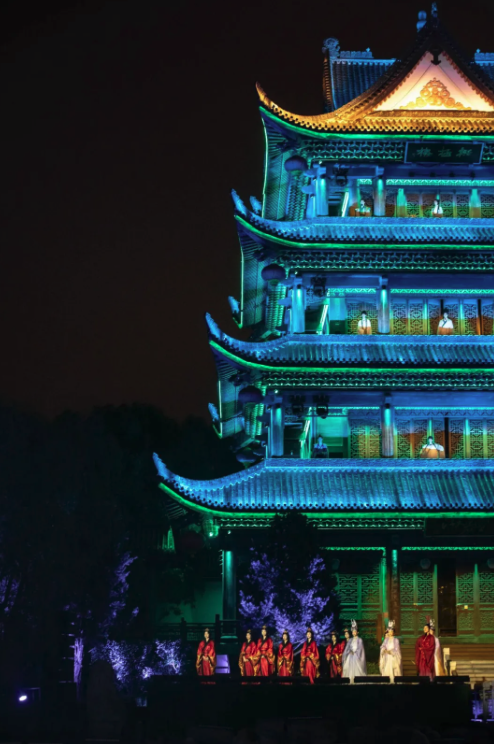 巴可投影赋能橘洲光影，「花开橘洲·江天暮雪」焕新亮相